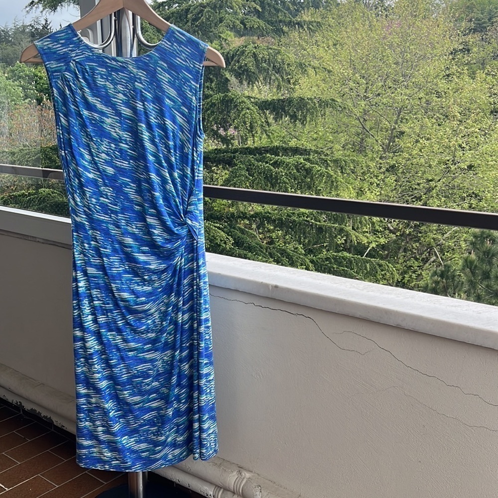 Nic+Zoe blue twisted jewel neck casual midi dress